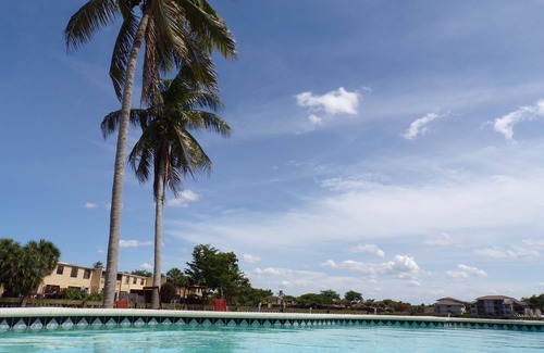 Sunrise Villa | Unique Spacious Quiet Lakefront Villa W Pool