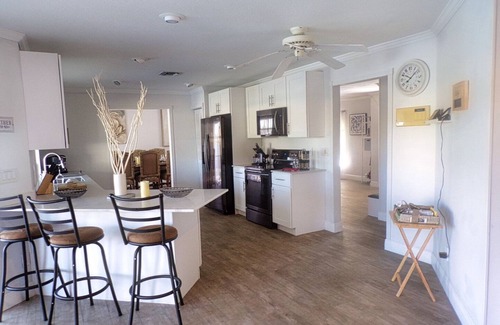 Sunrise Villa | Unique Spacious Quiet Lakefront Villa W Pool