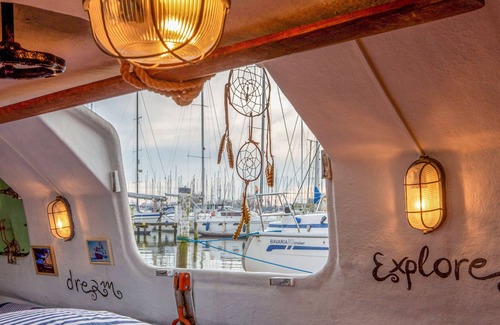 Monnickendam Boat Rental | UNIQUE STAY ON THE WATER - CLOSE TO AMSTERDAM!