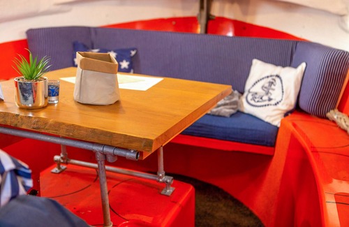 Monnickendam Boat Rental | UNIQUE STAY ON THE WATER - CLOSE TO AMSTERDAM!