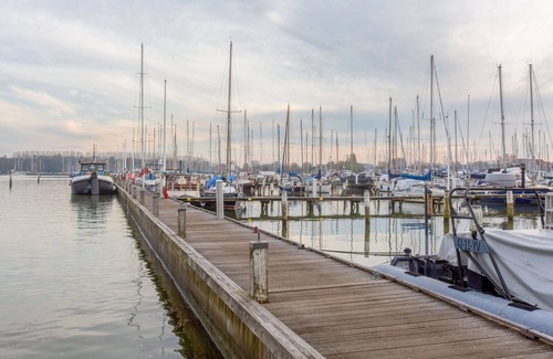 Monnickendam Boat Rental | UNIQUE STAY ON THE WATER - CLOSE TO AMSTERDAM!
