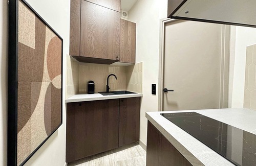 Paris City Center Apartment | Unique studio near Notre-Dame