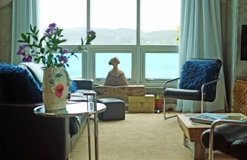 Raglan Apartment | Unique & Stylish apartments in the former Golden Bay Silos on Raglan Wharf.