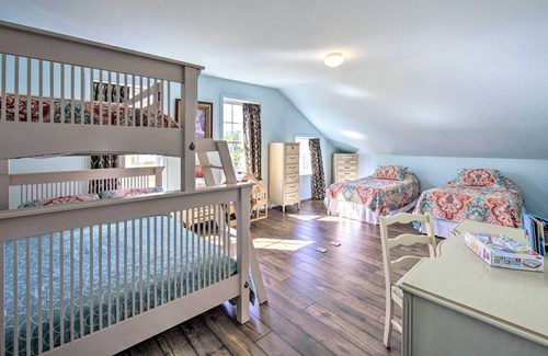 Adamstown House | Unique Townhouse in Bavarian-Style Neighborhood!