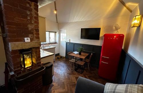 Shibden Apartment | Unique Victorian stable conversion Halifax