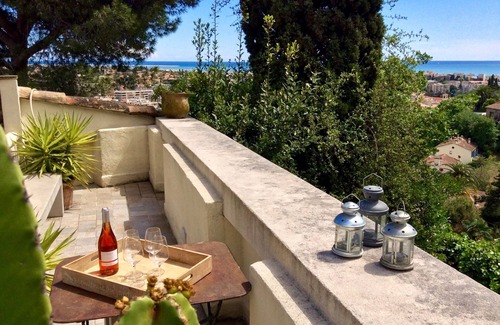 Cagnes-sur-Mer House | Unique village house with seaview, garden, terrace, sunshine & silence