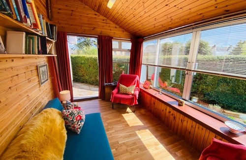 Comrie House | Unique,vintage styled, gorgeous Scottish bungalow