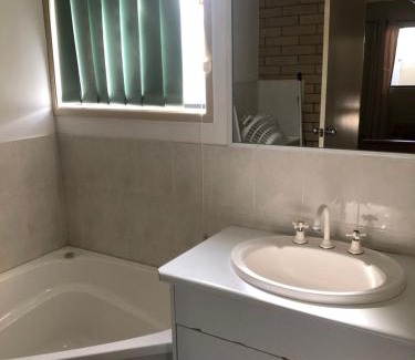 Emu Park Apartment | Unit 1 Pattison