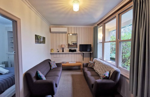 Bright Cottage | Unit 1 - Two Bedroom - HomeAway