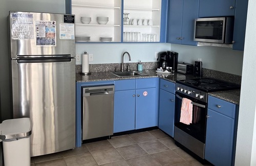 Panama City Beach Apartment | Unit #1006 - Same Floor Reserved Parking, Amazing Views of Gulf & LaGoon Pool