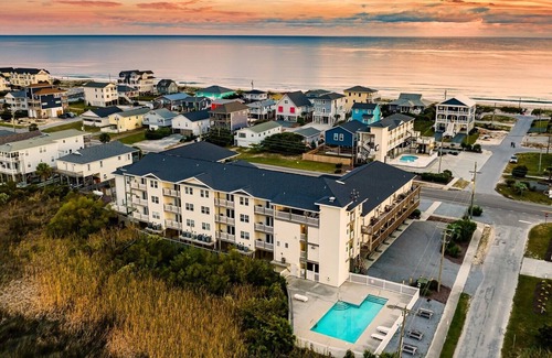 Surf City Hotel | Unit 107SD at Tiffany's Motel