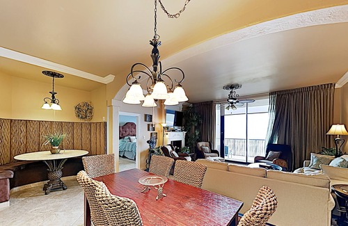 South Padre Island Condo | Unit 1105: Gulf-Side Penthouse with Free WiFi, Balcony, & Panoramic Views