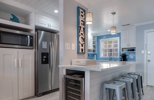 Siesta Key Condo | Unit 121- Newly Renovated- Convenient 1st Floor- Palm Bay Club - Gulf Side In