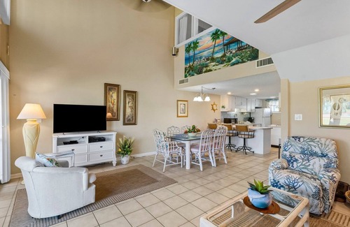 Kiska Beach Condo | Unit 14, Peaceful Palms, 2.5 Bedroom Beach Condo