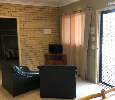 Emu Park Apartment | Unit 2 Pattison