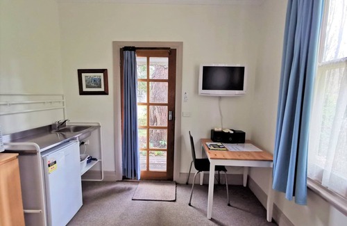 Bright Cottage | Unit 3 - Studio - HomeAway