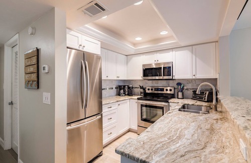 Siesta Key Condo | Unit 347-2 Bedroom 2 Bathroom Bay Side Standard Condominium