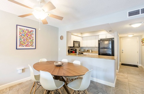 Siesta Key Condo | Unit 350 - 2 Bedroom 2 Bathroom Bay Side Standard Condominium