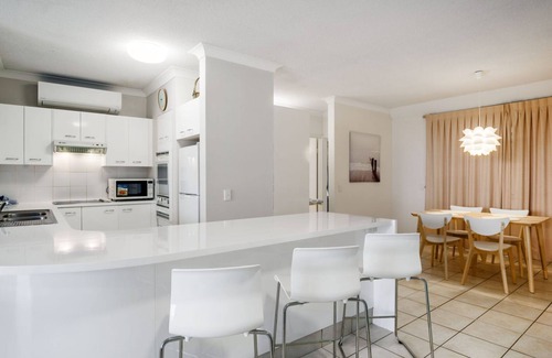 Sunshine Beach Apartment | Unit 4 Cote D'Azur, 6 Douglas St, Sunshine Beach
