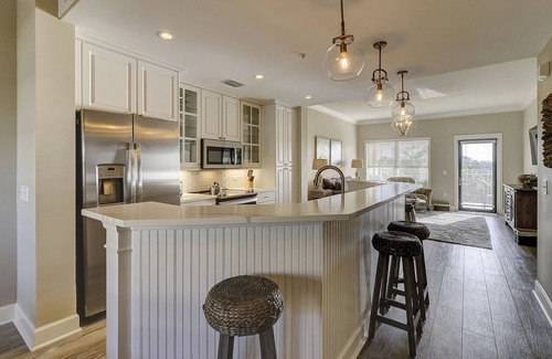 North Forest Beach Condo | Unit 405- Same Floor as Rooftop Pool, SeaCrest Pool Use, Next to Coligny Plaza.