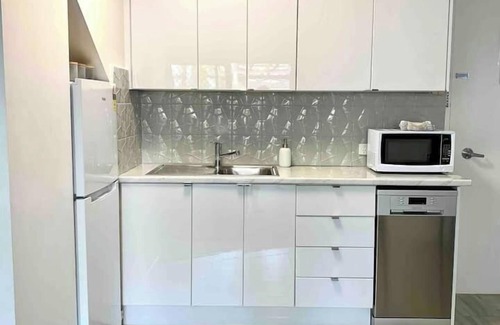 Noosaville Apartment | Unit 48 - Stylish Unit, 4* Resort, Close to Noosa River