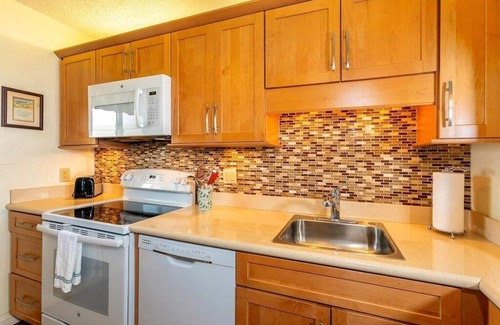 Kihei Condo | Unit 520 Ocean Front Condo "serene and affordable"n