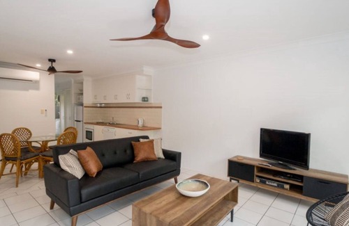Arcadia Apartment | Unit 7 Beachcomber, Arcadia