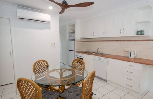 Arcadia Apartment | Unit 7 Beachcomber, Arcadia