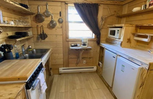 Cedaredge Cabin | Unit 9 at the Cedaredge Lodge: Creekside Comfort with a Touch of Mountain Magic.
