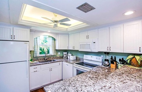 Sanibel Condo | Unit #9 In Building #2 Downstairs