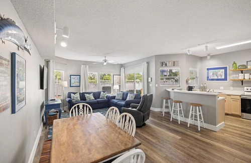 Emerald Coast Condo | Unit 9120 Beachwalk Sandpiper Cove with beach service