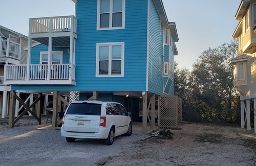 Fort Morgan Cottage | Unit A - 3 bedroom 2 bath unit with gulf and pool view.