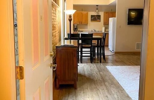 Westown Apartment | Unit B- Large Condo w/Patio/Old World 3rd+Fiserv