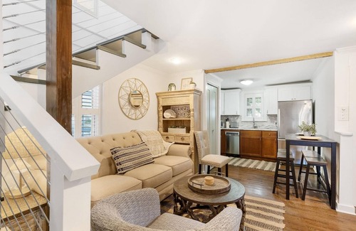 Old Village Apartment | Unit B - Old Village Historic Southern Charm