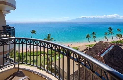 Kaanapali Hotel | Unit with Ocean View! Outdoor Pool, Beachfront Property, w/Onsite Parking