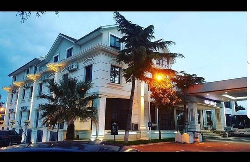 Elbasan Hotel | Univers Resort