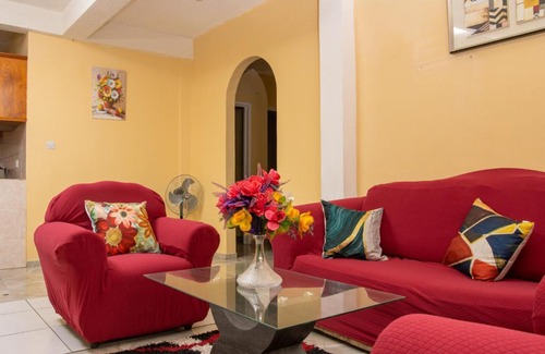 Canefield Apartment | Universal apartments three bedroom