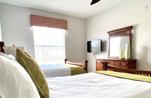 Florida Central Atlantic Coast Condo | Universal * Heated Pool * Walk to restaurants * Great Location