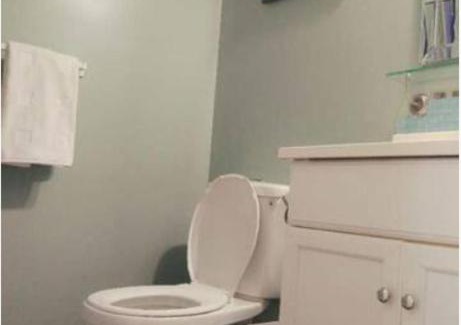 Saanich East House | University Cabana Inn