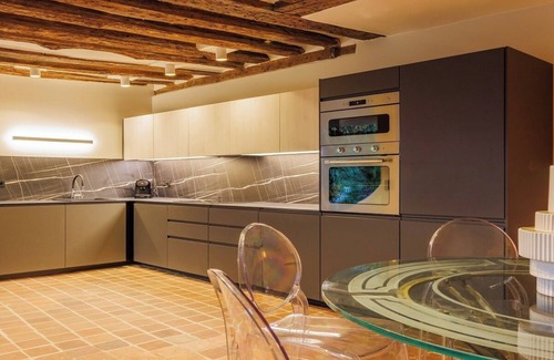 Arsenal Apartment | University Special! Mobility Lease: Rue Des Lions Saint-Paul
