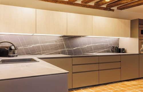 Arsenal Apartment | University Special! Mobility Lease: Rue Des Lions Saint-Paul