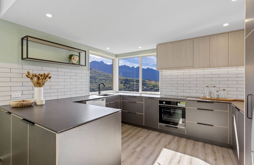 Queenstown House | Unmatched Panoramic Lake, Mountain & Garden Views