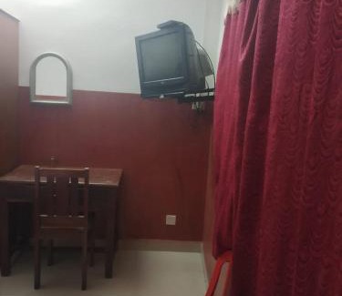 Kochi Hotel | UNNIKRISHNA LODGE