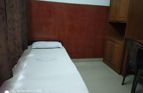 Kochi Hotel | UNNIKRISHNA LODGE
