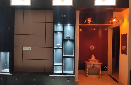 Bhubaneshwar House | Unnmadana - Cozy room in home stay bhubaneswar