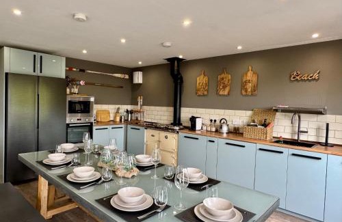 Carbis Bay House | Uno Moor Side - Luxury self catering accommodation - Parking