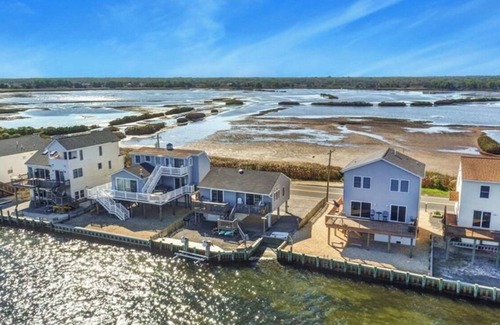 Barnegat House | Unobstructed bay front house
