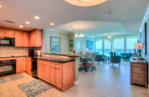 Pensacola Beach Condo | Unobstructed Gulf Front Views from the 18th Floor! Coastal Chic Furnishings!