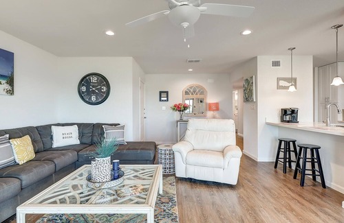 Harbor Oaks Condo | Unobstructed water views! Lighted half mile long pier access! Pool!