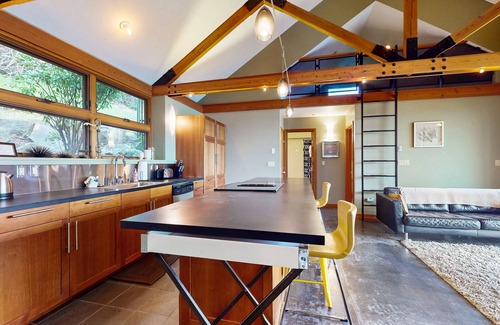 Anacortes House | Unparalleled waterfront luxury with breathtaking island views